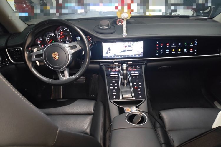 Used Porsche Panamera 2016 Panamera Executive Edition 3.0T Center Console