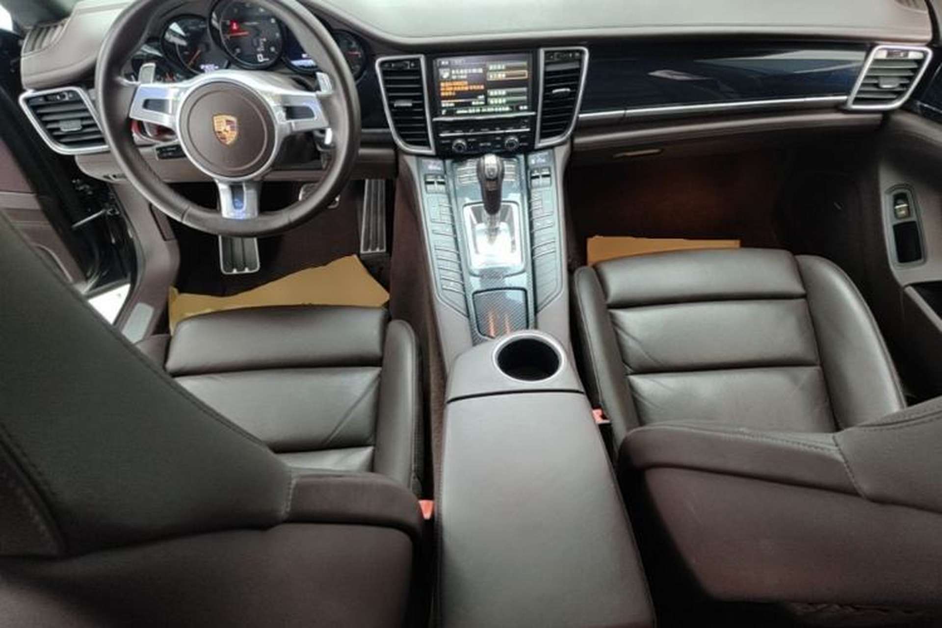 Used Porsche Panamera 2016 Panamera Edition 3.0T Center Console