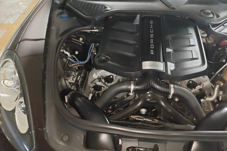 Used Porsche Panamera 2016 Panamera Executive Edition 3.0T Engine Bay Right