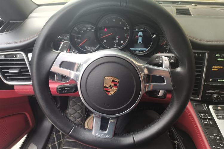 Used Porsche Panamera 2016 Panamera Edition 3.0T Steering Wheel