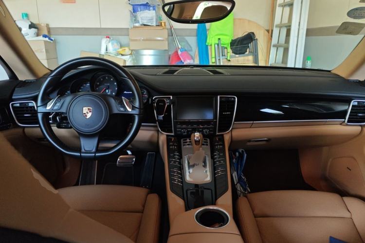 Used Porsche Panamera 2016 Panamera Edition 3.0T Center Console