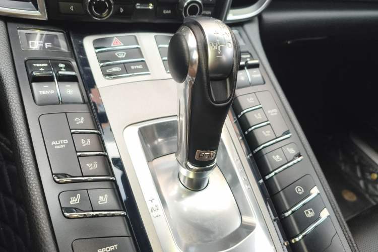 Used Porsche Panamera 2016 Panamera 4 Executive Edition 3.0T Gear Lever