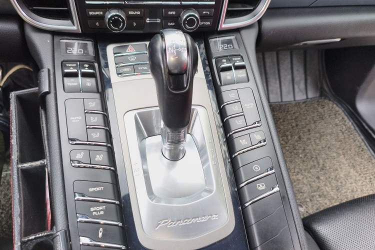 Used Porsche Panamera 2016 Panamera Executive Edition 3.0T Gear Lever