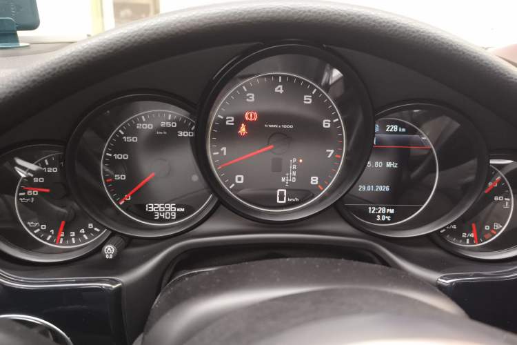 Used Porsche Panamera 2016 Panamera 4 Executive Edition 3.0T Instrument Cluster