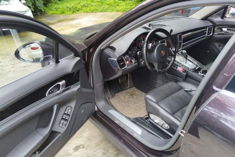 Used Porsche Panamera 2016 Panamera Executive Edition 3.0T Interior 3