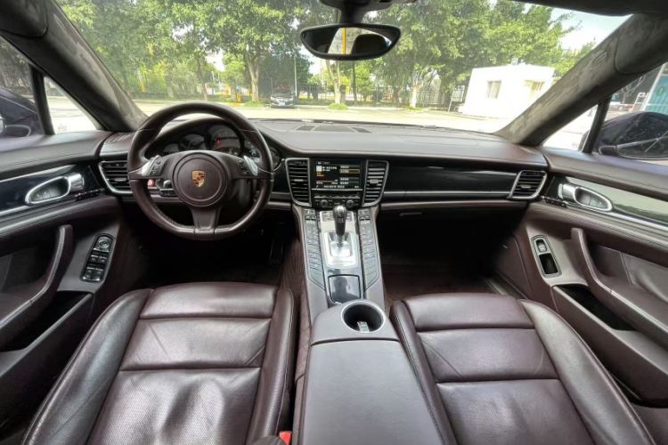 Used Porsche Panamera 2016 Panamera 4 Executive Edition 3.0T Interior 6