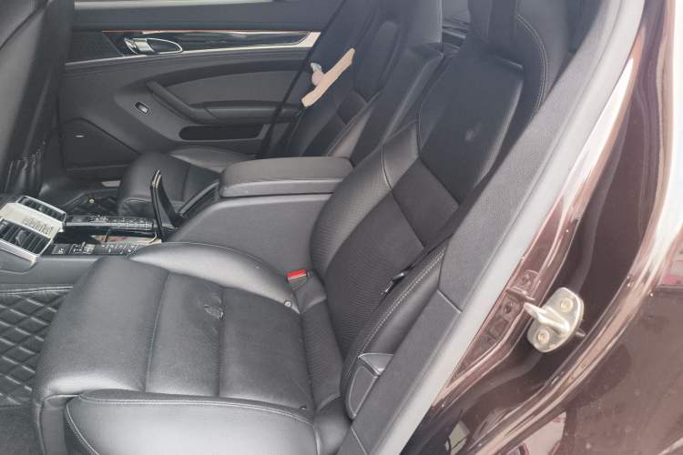 Used Porsche Panamera 2016 Panamera 4 Executive Edition 3.0T Left Rear Seat