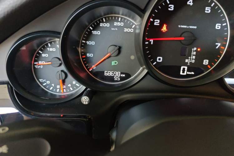Used Porsche Panamera 2016 Panamera Edition 3.0T Odometer Close Up