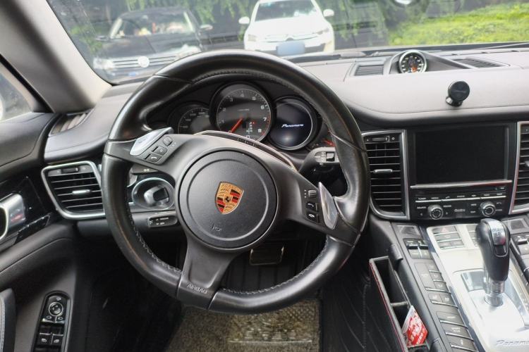 Used Porsche Panamera 2016 Panamera Executive Edition 3.0T Steering Wheel