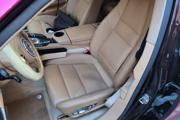 Used Porsche Panamera 2016 Panamera 4 Executive Edition 3.0T Left Front Seat