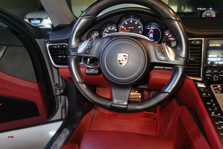 Used Porsche Panamera 2016 Panamera 4 Edition 3.0T Steering Wheel
