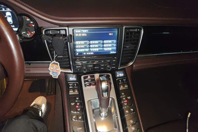 Used Porsche Panamera 2016 Panamera Edition 3.0T Audio And AC Panel