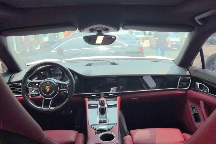 Used Porsche Panamera 2016 Panamera Executive Edition 3.0T Center Console