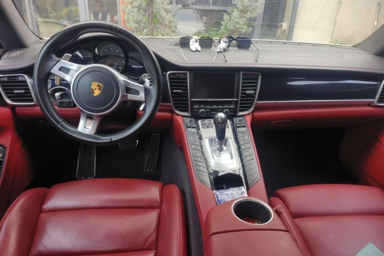 Used Porsche Panamera 2016 Panamera Executive Edition 3.0T Center Console