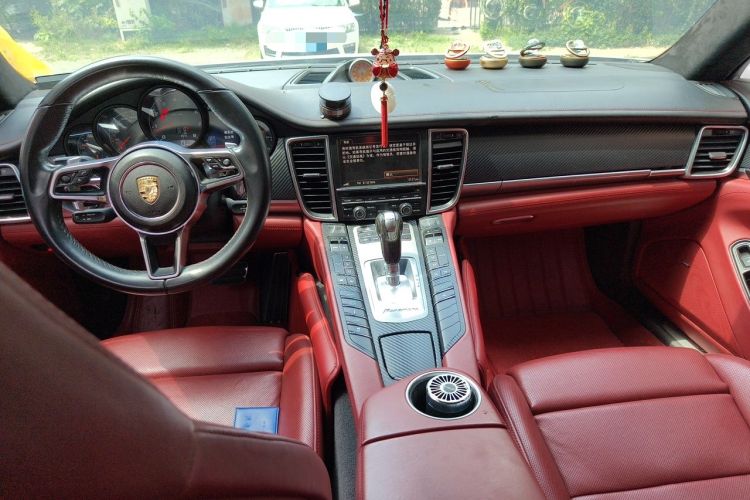 Used Porsche Panamera 2016 Panamera Executive Edition 3.0T Center Console