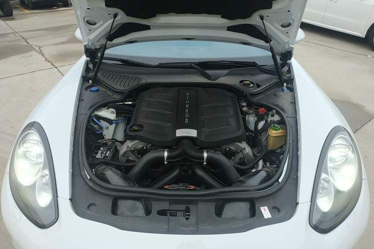 Used Porsche Panamera 2016 Panamera 4 Edition 3.0T Engine Bay