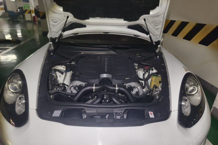 Used Porsche Panamera 2016 Panamera Edition 3.0T Engine Bay