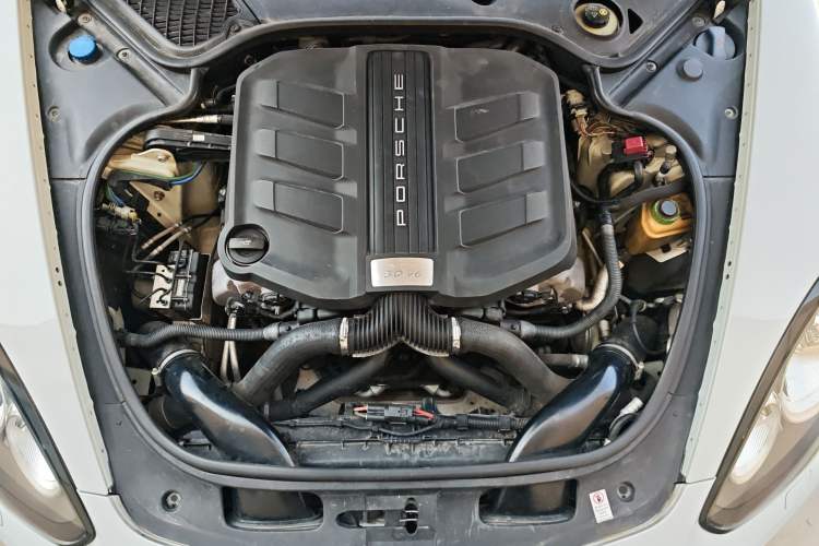 Used Porsche Panamera 2016 Panamera Edition 3.0T Engine Bay