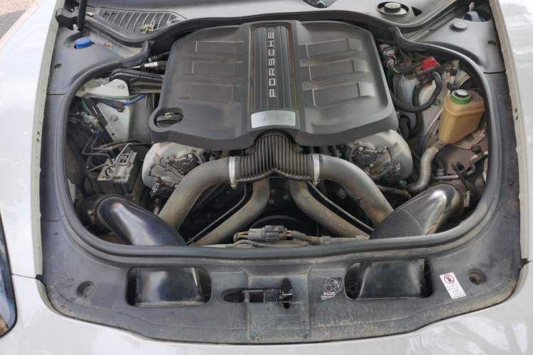 Used Porsche Panamera  Engine Bay