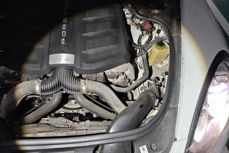 Used Porsche Panamera 2016 Panamera 4 Edition 3.0T Engine Bay Left