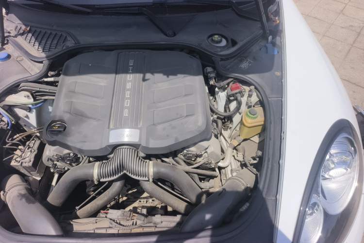 Used Porsche Panamera 2016 Panamera 4 Executive Edition 3.0T Engine Bay Left