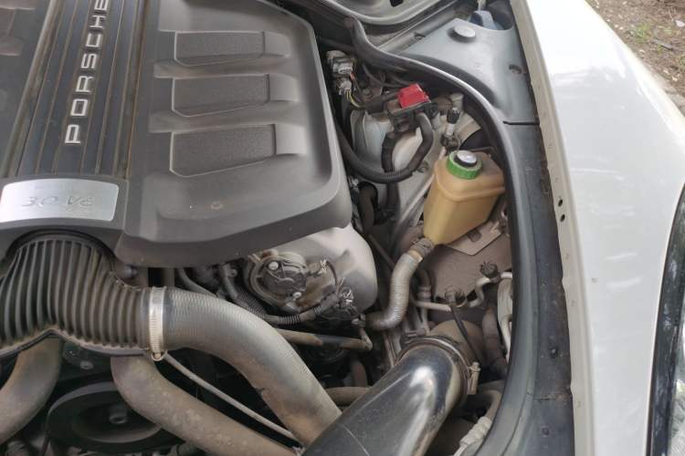 Used Porsche Panamera  Engine Bay Left