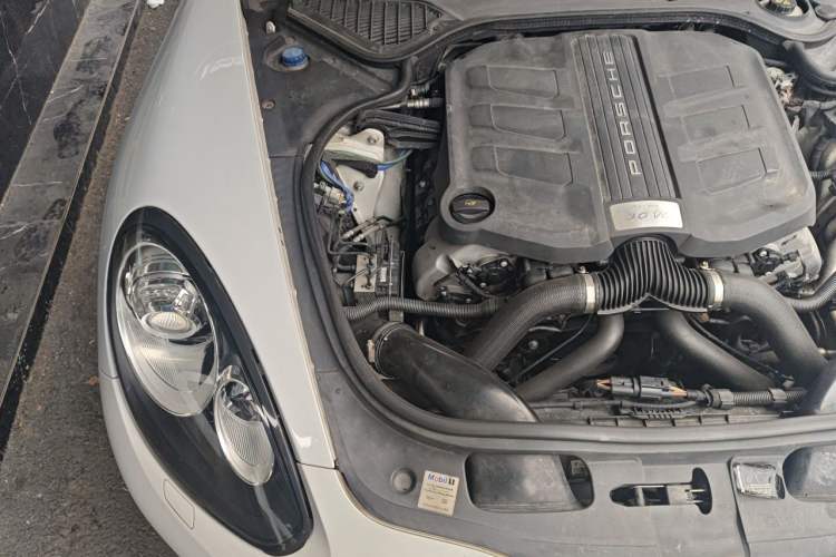 Used Porsche Panamera 2016 Panamera Edition 3.0T Engine Bay Right