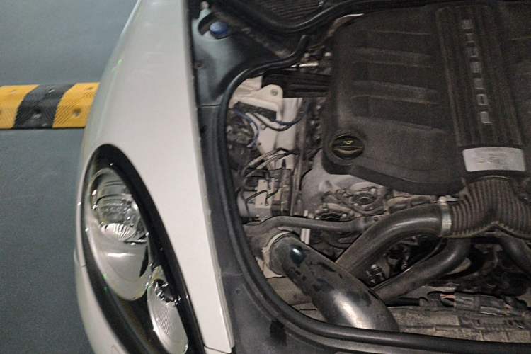 Used Porsche Panamera 2016 Panamera Edition 3.0T Engine Bay Right