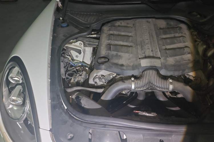 Used Porsche Panamera 2016 Panamera Edition 3.0T Engine Bay Right