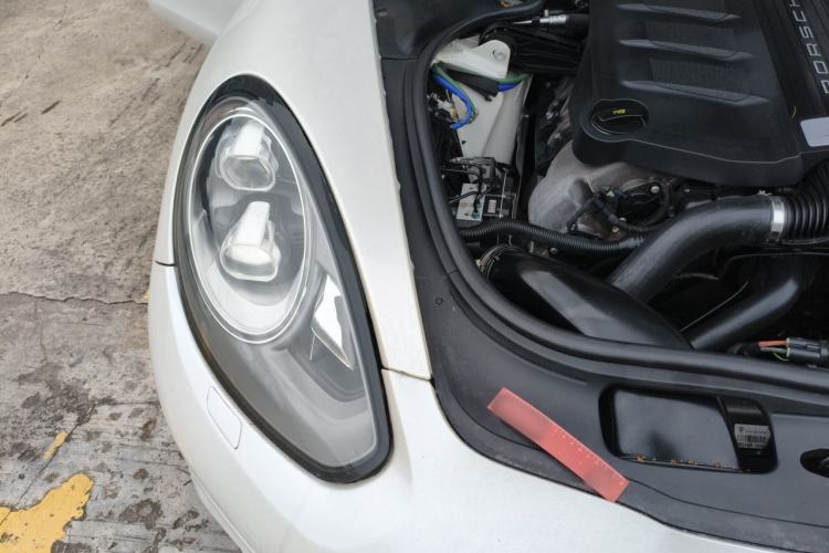 Used Porsche Panamera 2016 Panamera 4 Edition 3.0T Engine Bay Right