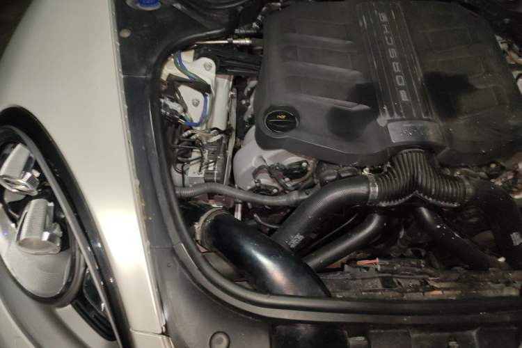 Used Porsche Panamera 2016 Panamera Edition 3.0T Engine Bay Right
