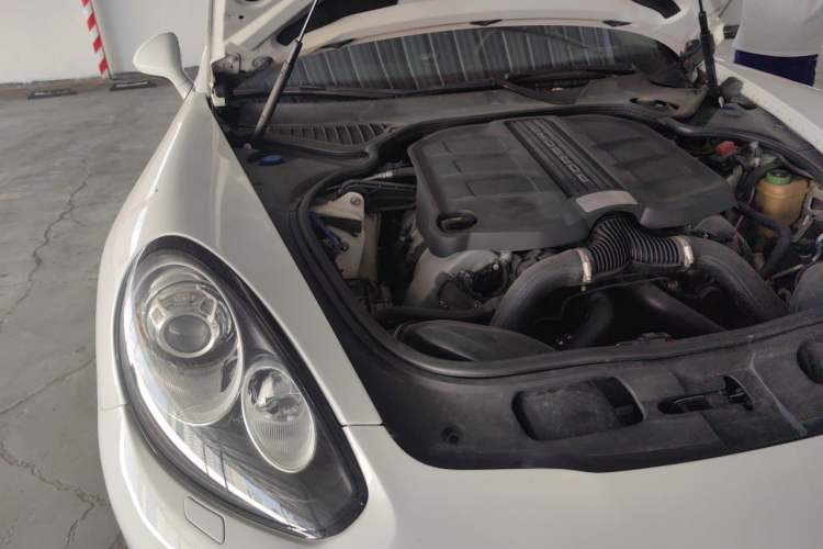 Used Porsche Panamera 2016 Panamera Edition 3.0T Engine Bay Right