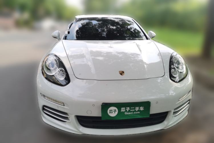 Used Porsche Panamera  Front