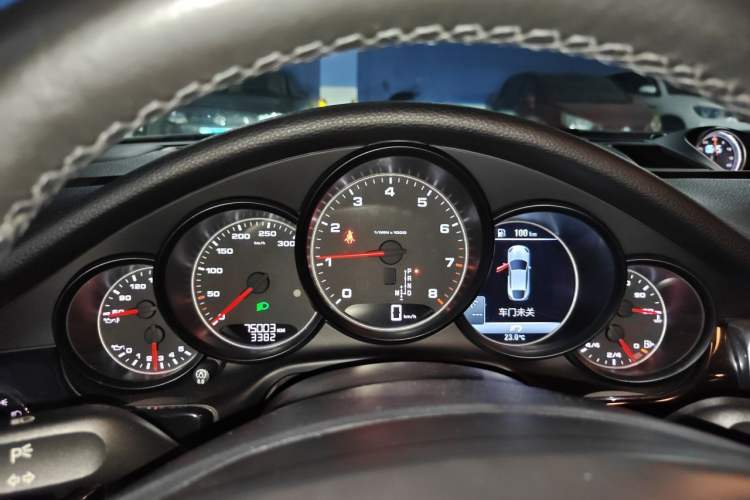Used Porsche Panamera 2016 Panamera 4 Edition 3.0T Instrument Cluster