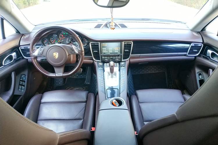 Used Porsche Panamera 2016 Panamera 4 Edition 3.0T Interior 2