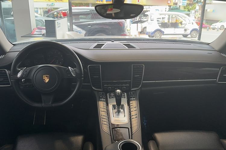 Used Porsche Panamera 2016 Panamera Executive Edition 3.0T Interior 3