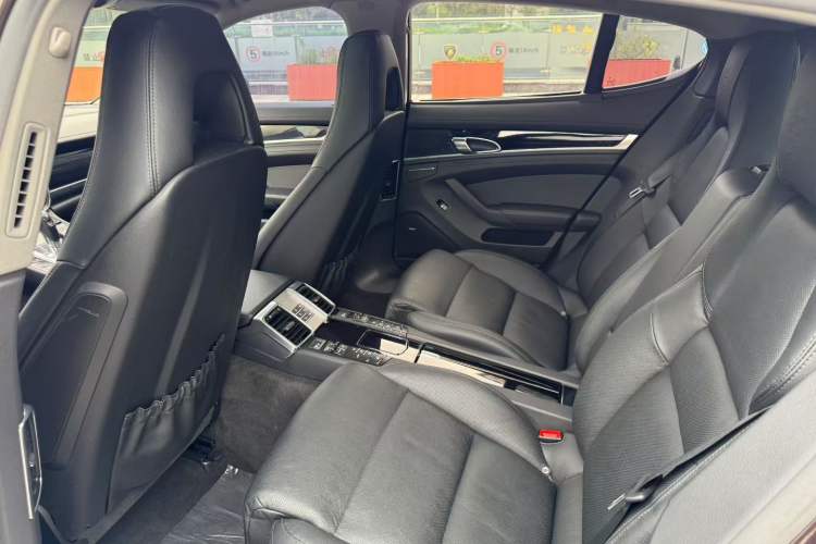 Used Porsche Panamera 2016 Panamera Edition 3.0T Interior 4