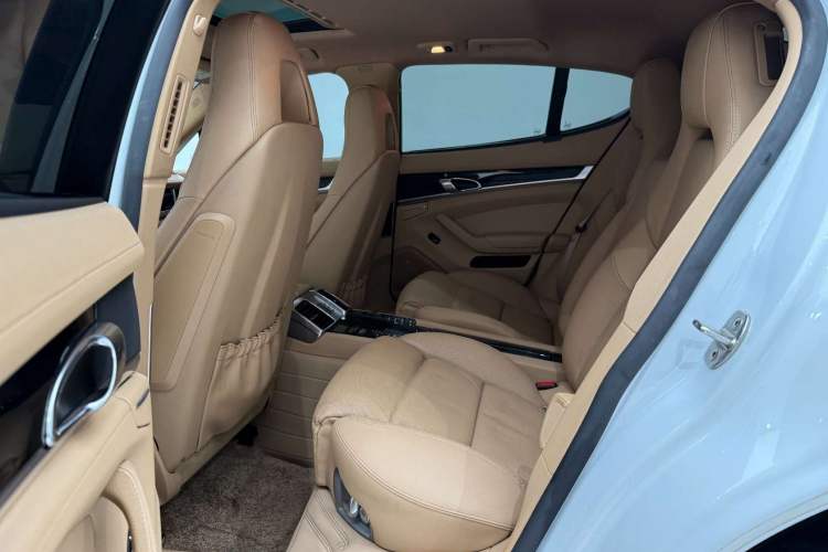 Used Porsche Panamera 2016 Panamera Edition 3.0T Interior 6