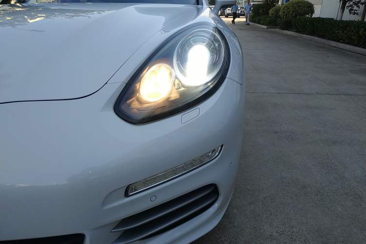Used Porsche Panamera 2016 Panamera 4 Edition 3.0T Left Front Headlight