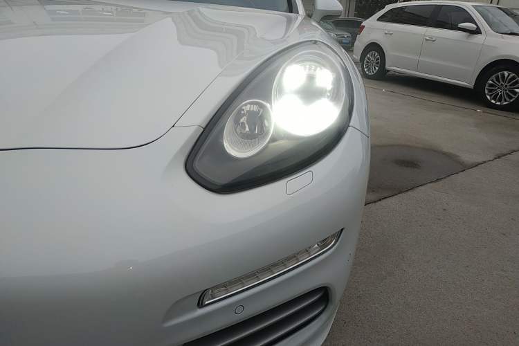 Used Porsche Panamera 2016 Panamera 4 Edition 3.0T Left Front Headlight