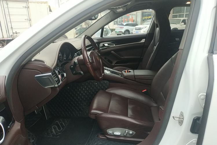 Used Porsche Panamera 2016 Panamera 4 Edition 3.0T Left Front Seat