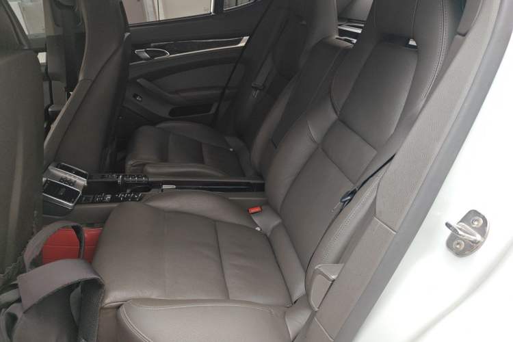 Used Porsche Panamera 2016 Panamera Edition 3.0T Left Rear Seat
