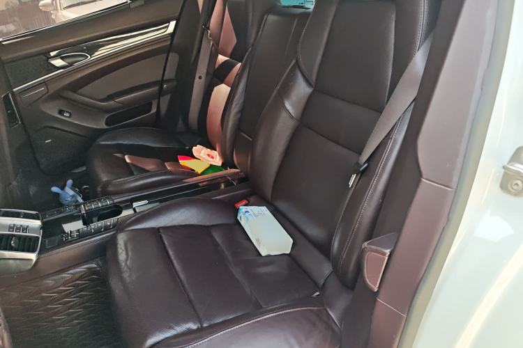 Used Porsche Panamera 2016 Panamera Edition 3.0T Left Rear Seat