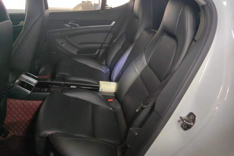 Used Porsche Panamera 2016 Panamera Edition 3.0T Left Rear Seat