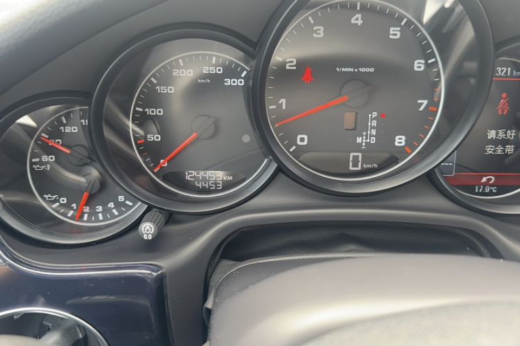 Used Porsche Panamera 2016 Panamera Edition 3.0T Odometer Close Up
