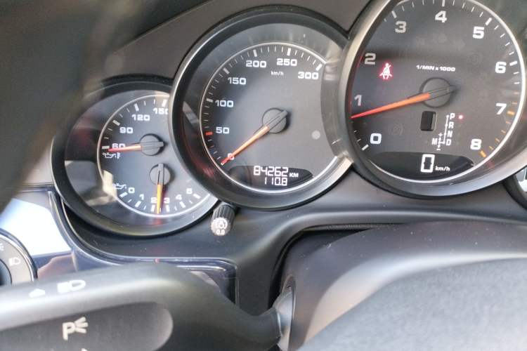 Used Porsche Panamera 2016 Panamera Edition 3.0T Odometer Close Up