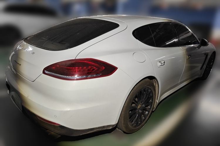 Used Porsche Panamera 2016 Panamera 4 Edition 3.0T Rear Right 45 Deg