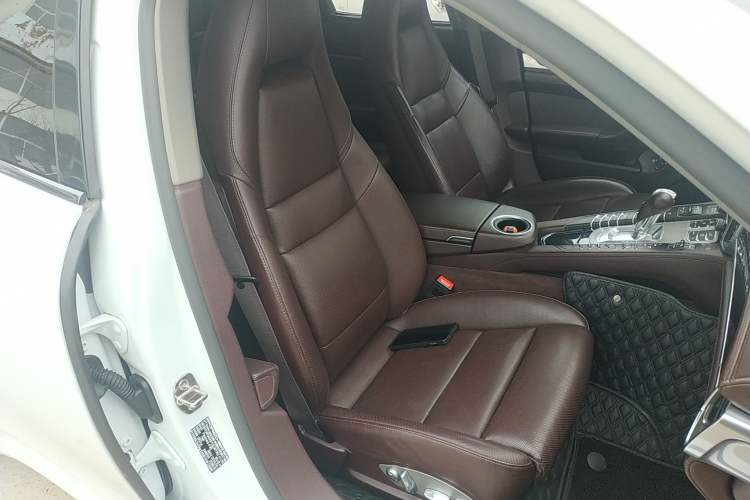 Used Porsche Panamera 2016 Panamera 4 Edition 3.0T Right Front Seat