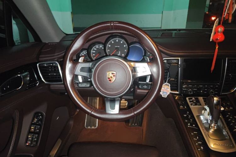 Used Porsche Panamera 2016 Panamera Edition 3.0T Steering Wheel