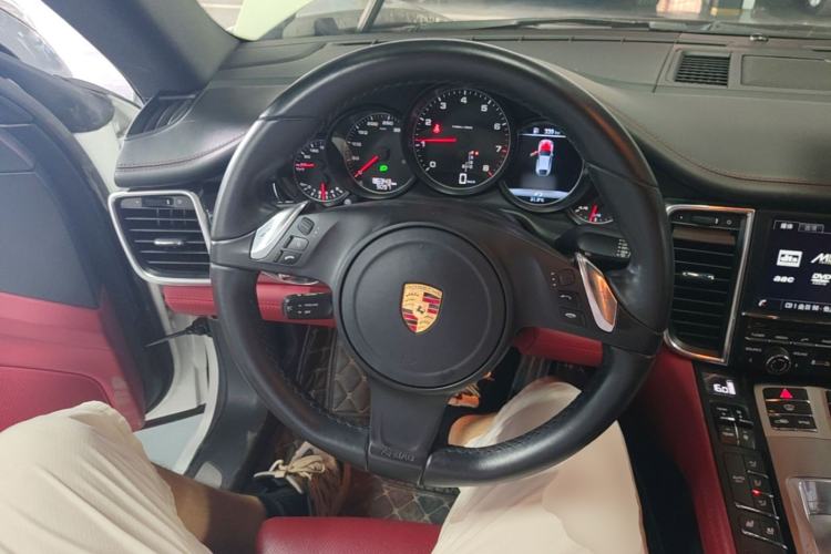 Used Porsche Panamera 2016 Panamera Edition 3.0T Steering Wheel